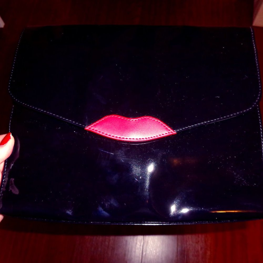 3/$36 New! Shiny black envelope clutch w/ red lips